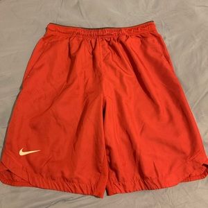 ⚡️NIKE MEN’S SHORTS⚡️SIZE LARGE • RED